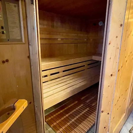 Relax-wohnung Mit Sauna Und Badewanne