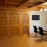 Relax-wohnung Mit Sauna Und Badewanne *