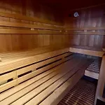 Relax-wohnung Mit Sauna Und Badewanne *
