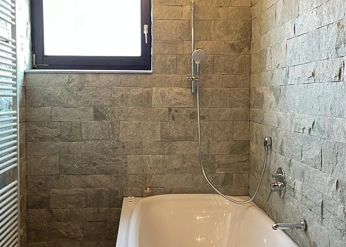 Relax-wohnung Mit Sauna Und Badewanne *